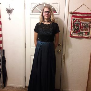 Meet your Posher, Connie